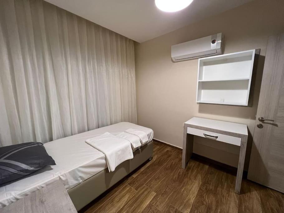 Merkezi, Sik, Denize 3 Km Kueltuer Kafeler Cad. 2 Dk '13' Antalya Exterior photo